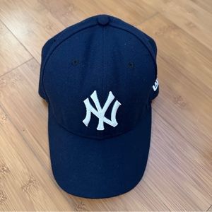 Yankees Fitted New Era Hat (7 3/8)